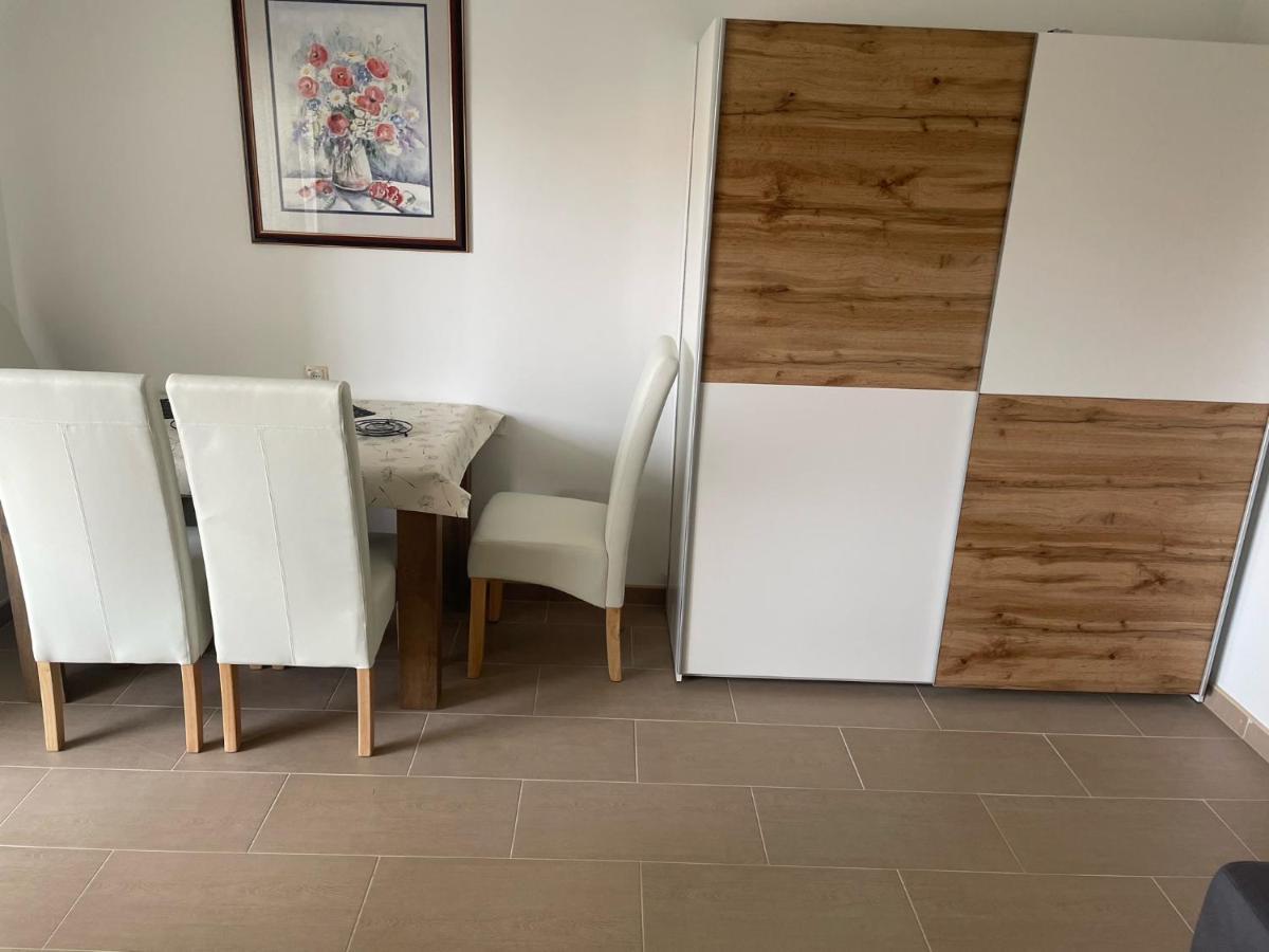 Lory Apartmani Dramalj Exteriör bild