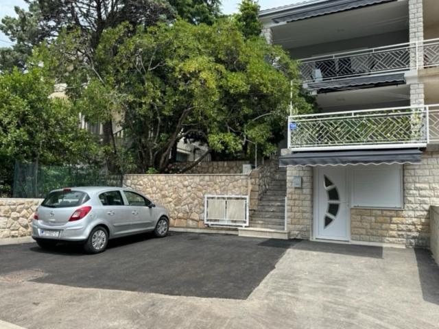 Lory Apartmani Dramalj Exteriör bild